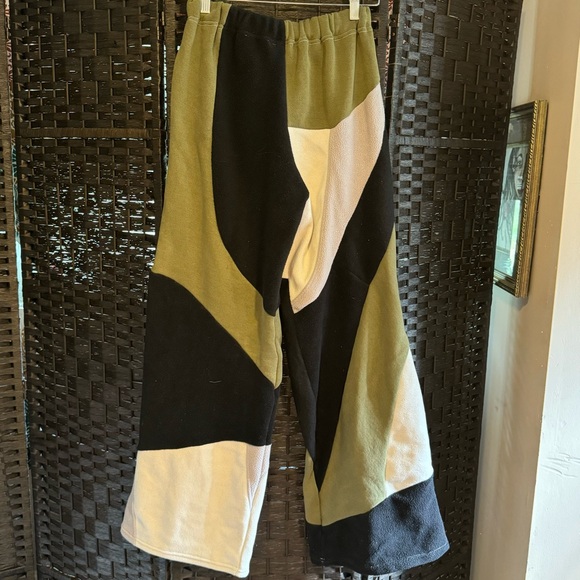 Upcycled Fleece Pants Measurements in pics - Picture 6 of 8